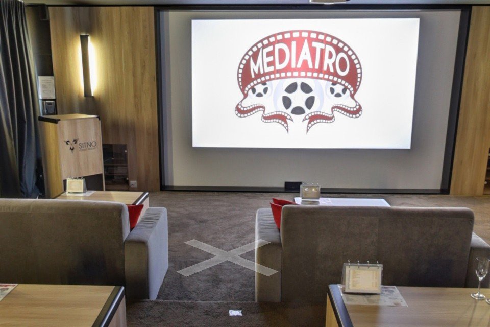 Súkromná hotelová kinosála MediaTro