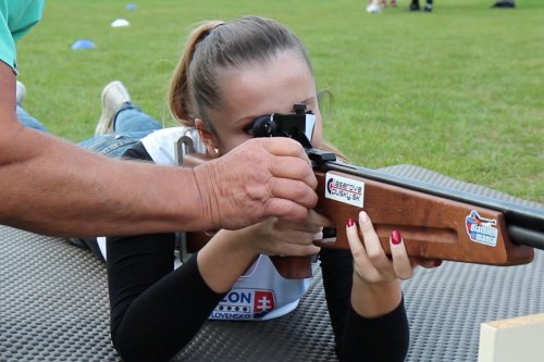 Streľba zo vzduchovky na teambuildingu v hoteli Sitno