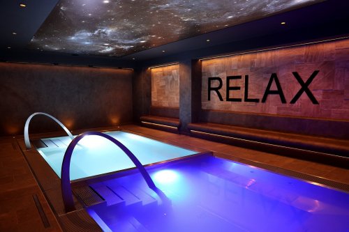 Termálny bazén vo 4 Elements Wellness & Spa